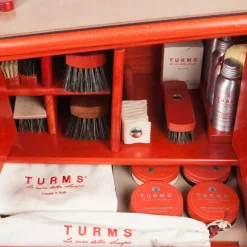 Mobiletto Fully Equipped Shoe Polish Locker