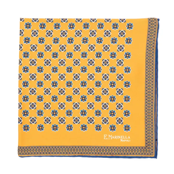 Patterned Pochette In Pure English Silk - Handrolled