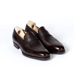 Penny Loafer Made Of Dark Brown Scotch Grain Calfskin - Hand-Polished