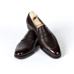 Penny Loafer Made Of Dark Brown Scotch Grain Calfskin - Hand-Polished