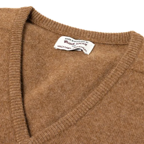 Sweater "Leven Vee" Made Of Geloong Lambswool - 2 Ply