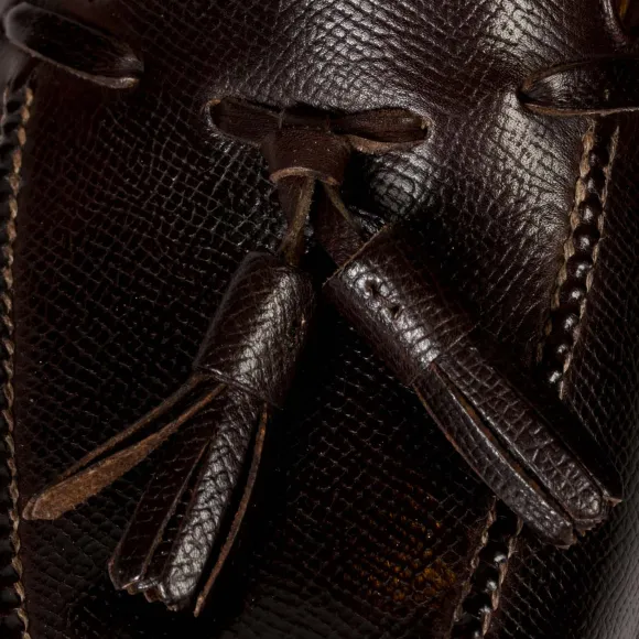 Tassel Loafer "Split Toe" Made Of Brown Grained Calfskin - Purely Hand